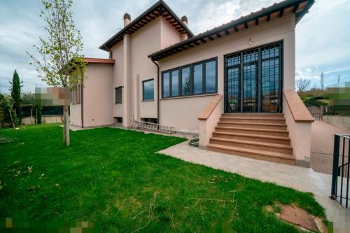 Villa in vendita a Figline e Incisa Valdarno