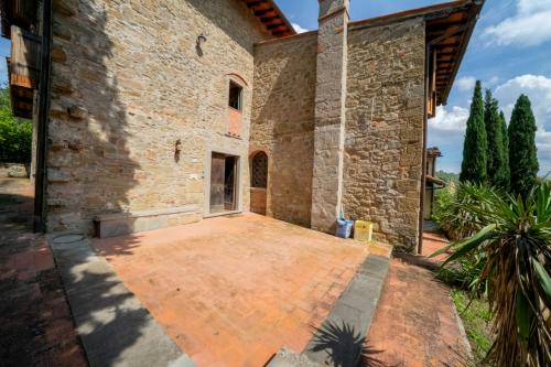 Cascina/Casale/Masseria in vendita a Reggello