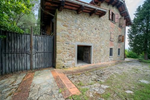 Cascina/Casale/Masseria in vendita a Reggello