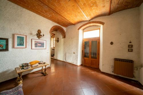 Cascina/Casale/Masseria in vendita a Reggello