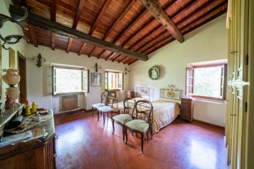 Cascina/Casale/Masseria in vendita a Reggello