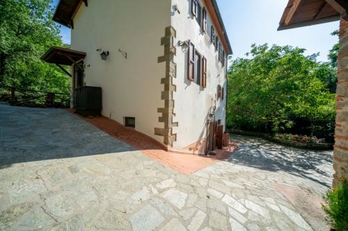 Cascina/Casale/Masseria in vendita a Reggello