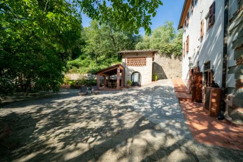 Cascina/Casale/Masseria in vendita a Reggello