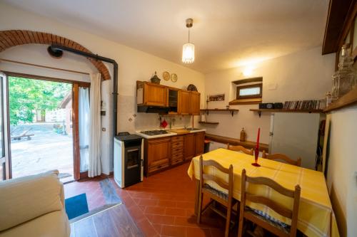 Cascina/Casale/Masseria in vendita a Reggello