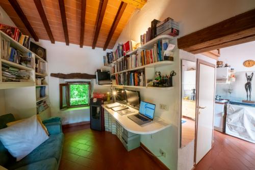 Cascina/Casale/Masseria in vendita a Reggello