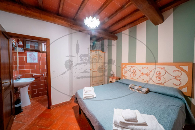 Cascina/Casale/Masseria in vendita a Reggello