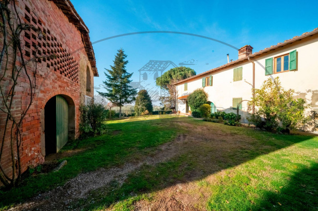 Cascina/Casale/Masseria in vendita a Reggello