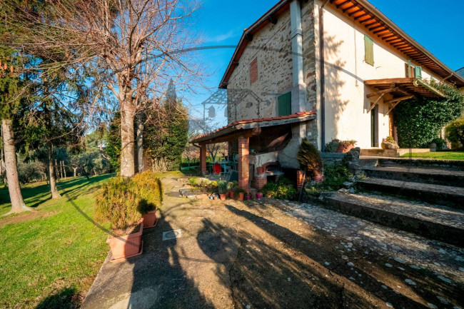 Cascina/Casale/Masseria in vendita a Reggello