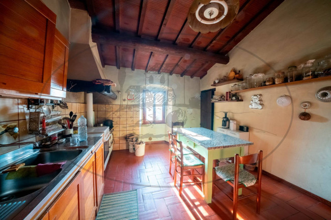 Cascina/Casale/Masseria in vendita a Reggello