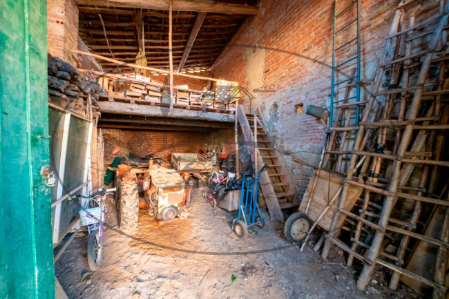 Cascina/Casale/Masseria in vendita a Reggello
