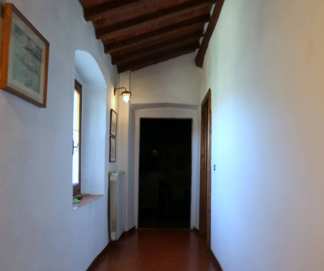 Cascina/Casale/Masseria in vendita a Reggello