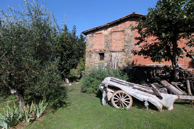 Cascina/Casale/Masseria in vendita a Reggello