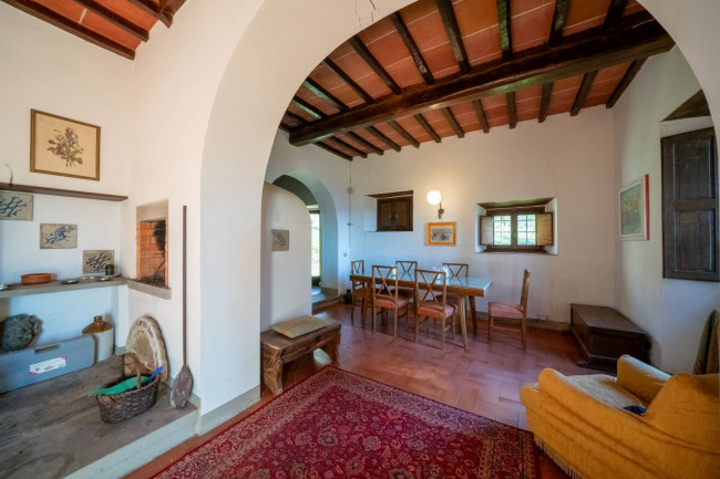 Cascina/Casale/Masseria in vendita a Rufina