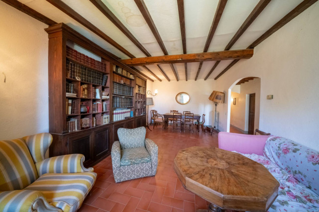 Cascina/Casale/Masseria in vendita a Rufina