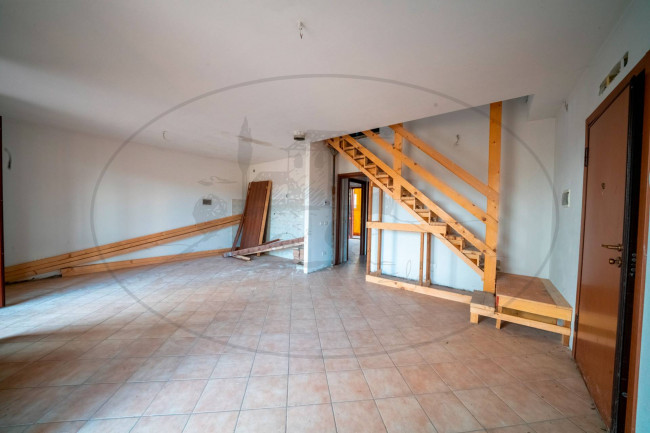 Appartamento in vendita a Reggello