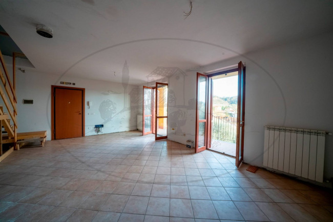 Appartamento in vendita a Reggello
