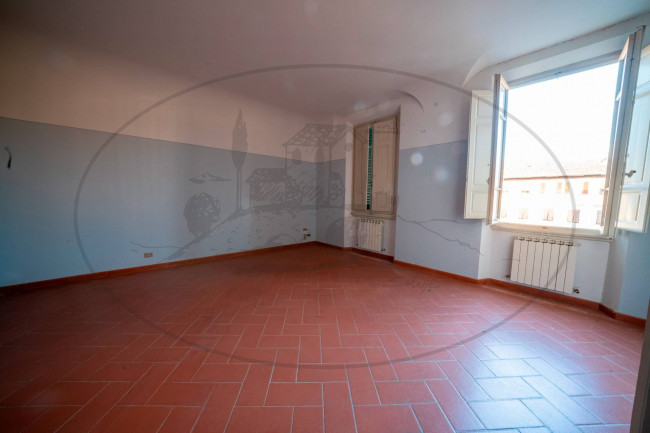 Locale commerciale in affitto a Figline e Incisa Valdarno