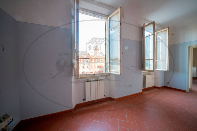 Locale commerciale in affitto a Figline e Incisa Valdarno
