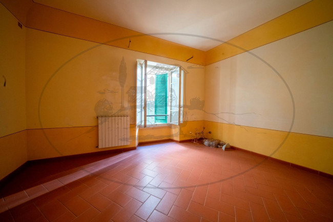 Locale commerciale in affitto a Figline e Incisa Valdarno