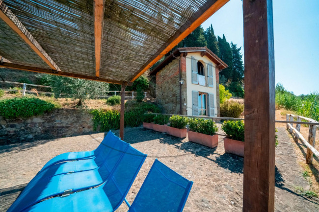 Casa colonica in vendita a Loro Ciuffenna