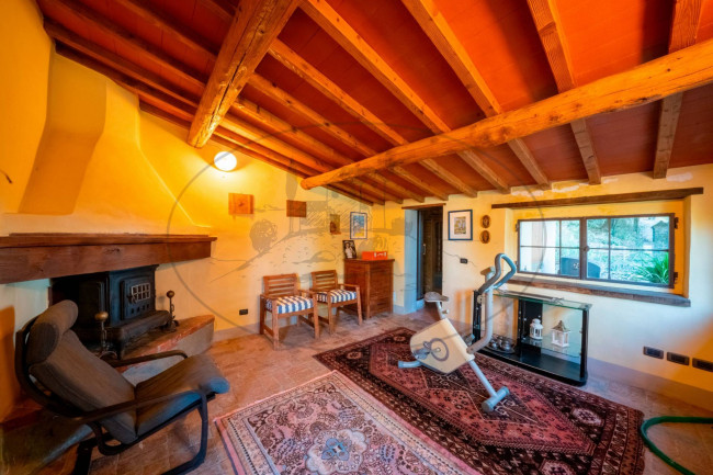 Casa colonica in vendita a Loro Ciuffenna