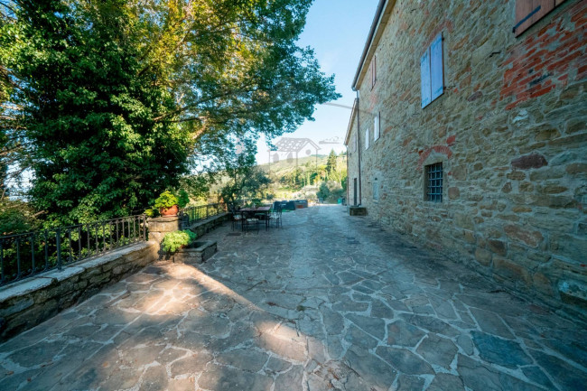 Casa colonica in vendita a Loro Ciuffenna