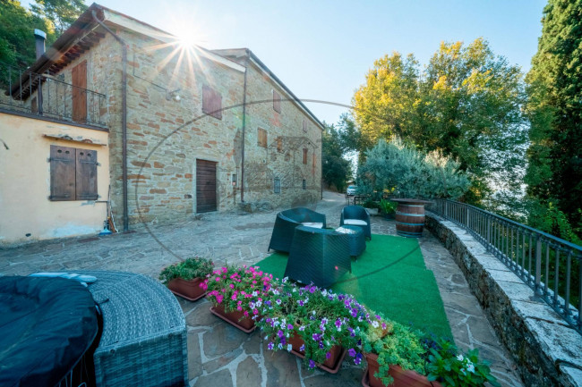 Casa colonica in vendita a Loro Ciuffenna