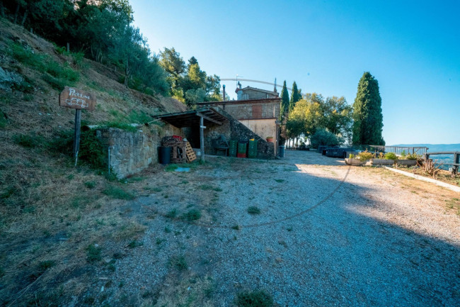 Casa colonica in vendita a Loro Ciuffenna