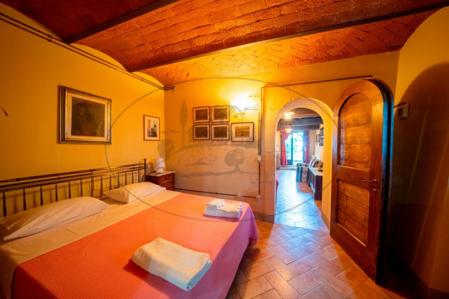 Casa colonica in vendita a Loro Ciuffenna