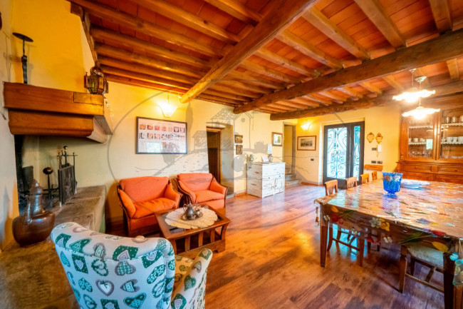 Casa colonica in vendita a Loro Ciuffenna