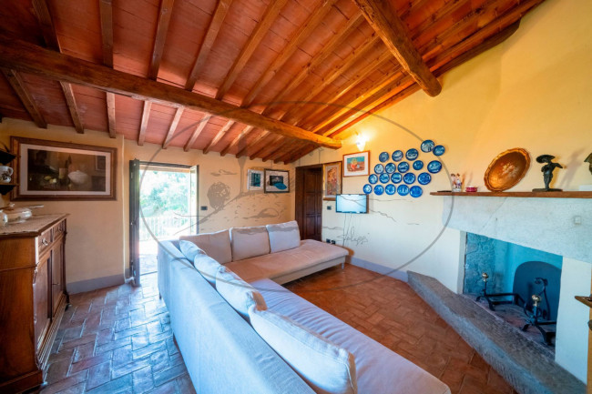 Casa colonica in vendita a Loro Ciuffenna