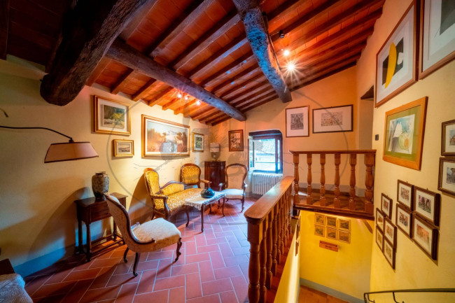 Casa colonica in vendita a Loro Ciuffenna