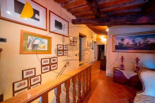 Casa colonica in vendita a Loro Ciuffenna