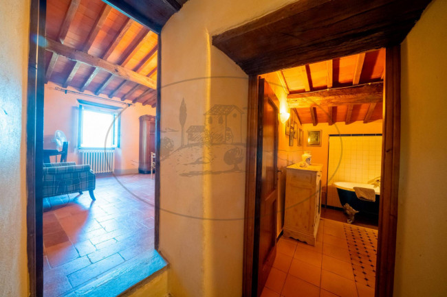 Casa colonica in vendita a Loro Ciuffenna
