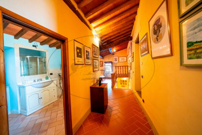 Casa colonica in vendita a Loro Ciuffenna