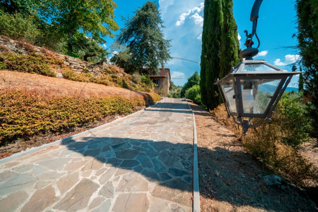 Casa colonica in vendita a Loro Ciuffenna