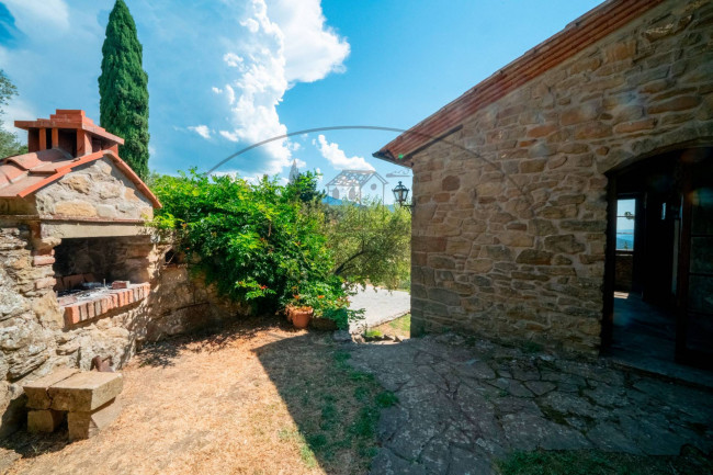 Casa colonica in vendita a Loro Ciuffenna