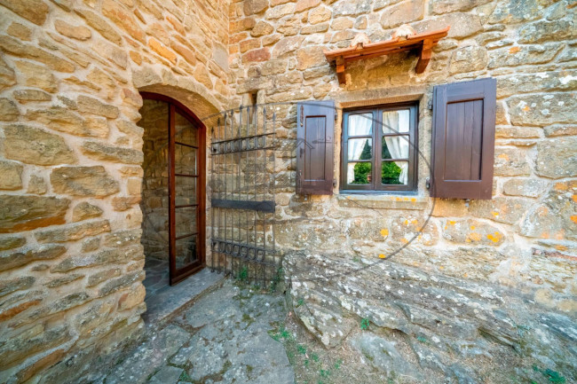 Casa colonica in vendita a Loro Ciuffenna