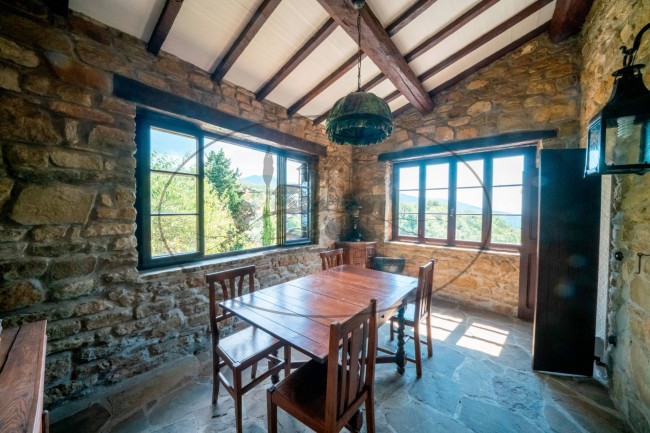 Casa colonica in vendita a Loro Ciuffenna