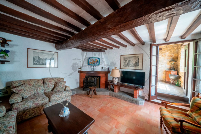 Casa colonica in vendita a Loro Ciuffenna