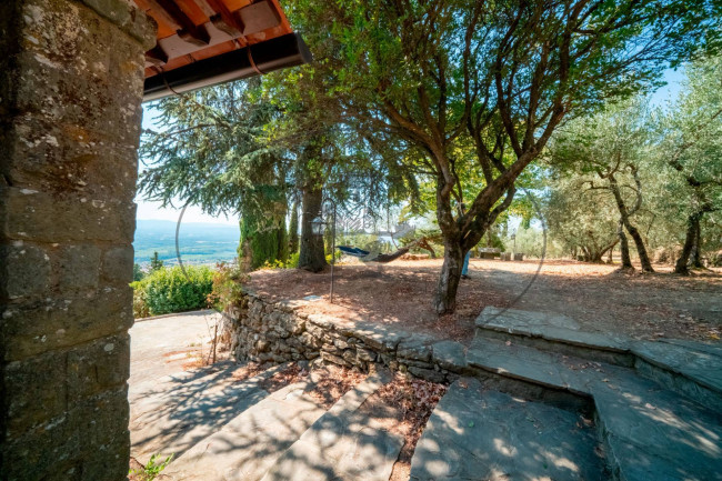 Casa colonica in vendita a Loro Ciuffenna