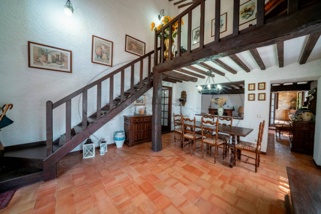 Casa colonica in vendita a Loro Ciuffenna