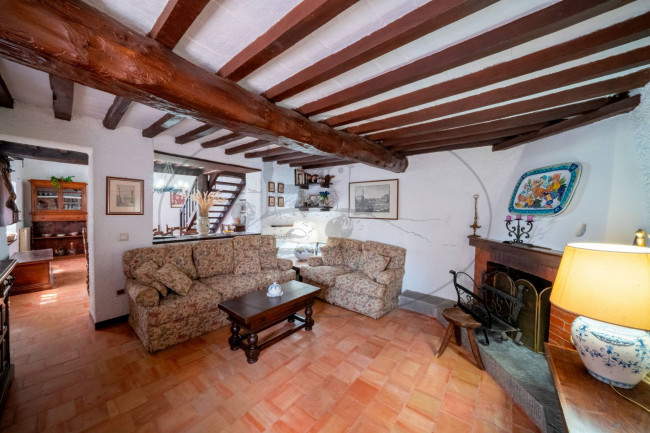 Casa colonica in vendita a Loro Ciuffenna