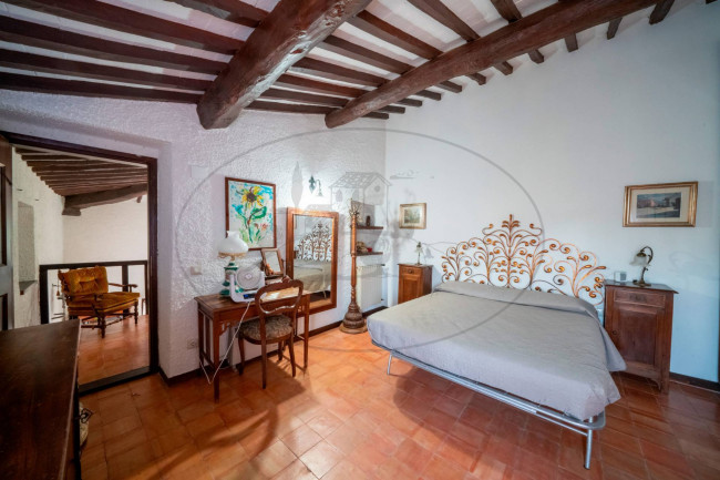 Casa colonica in vendita a Loro Ciuffenna