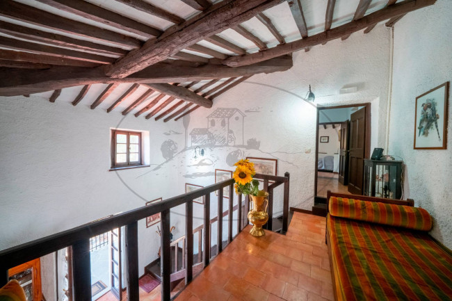 Casa colonica in vendita a Loro Ciuffenna