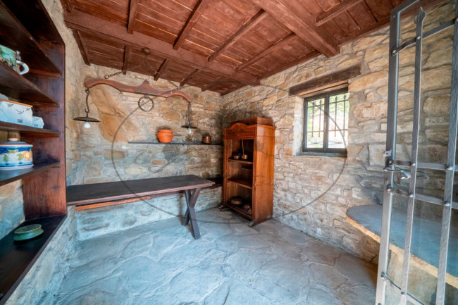 Casa colonica in vendita a Loro Ciuffenna