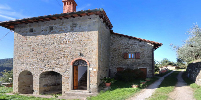 Casa colonica in vendita a Loro Ciuffenna