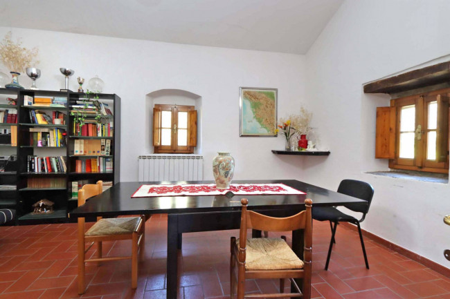 Casa colonica in vendita a Loro Ciuffenna