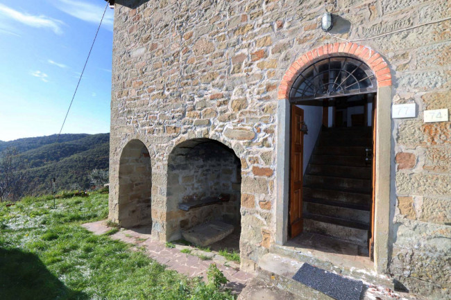 Casa colonica in vendita a Loro Ciuffenna