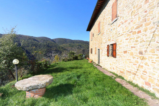 Casa colonica in vendita a Loro Ciuffenna